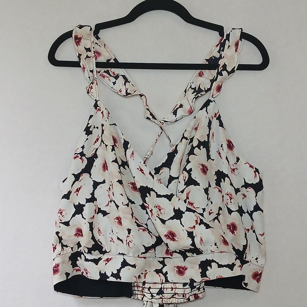 NWT Express Floral V Neck Top Women XL Racer Back Stretch Summer Vacation #909